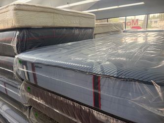 QUEEN SIZE SEALY POSTUREPEDIC PRO MATTRESS & BOX SPRING BED SET