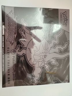 Pokemon: Pitch Black Elite Trainer Box (ETB) Pokemon Center Exclusive - Sealed