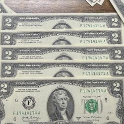RARE! *Uncirculated bills* $2 Bills