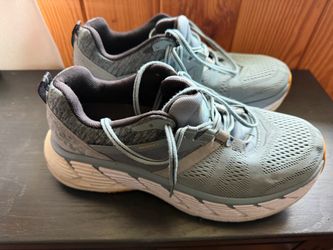 Men’s Hoka shoes