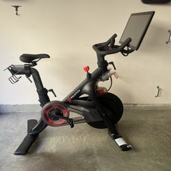 Peloton - Like New