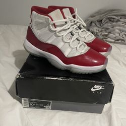 Jordan 11 Retro Cherry Size 10.5