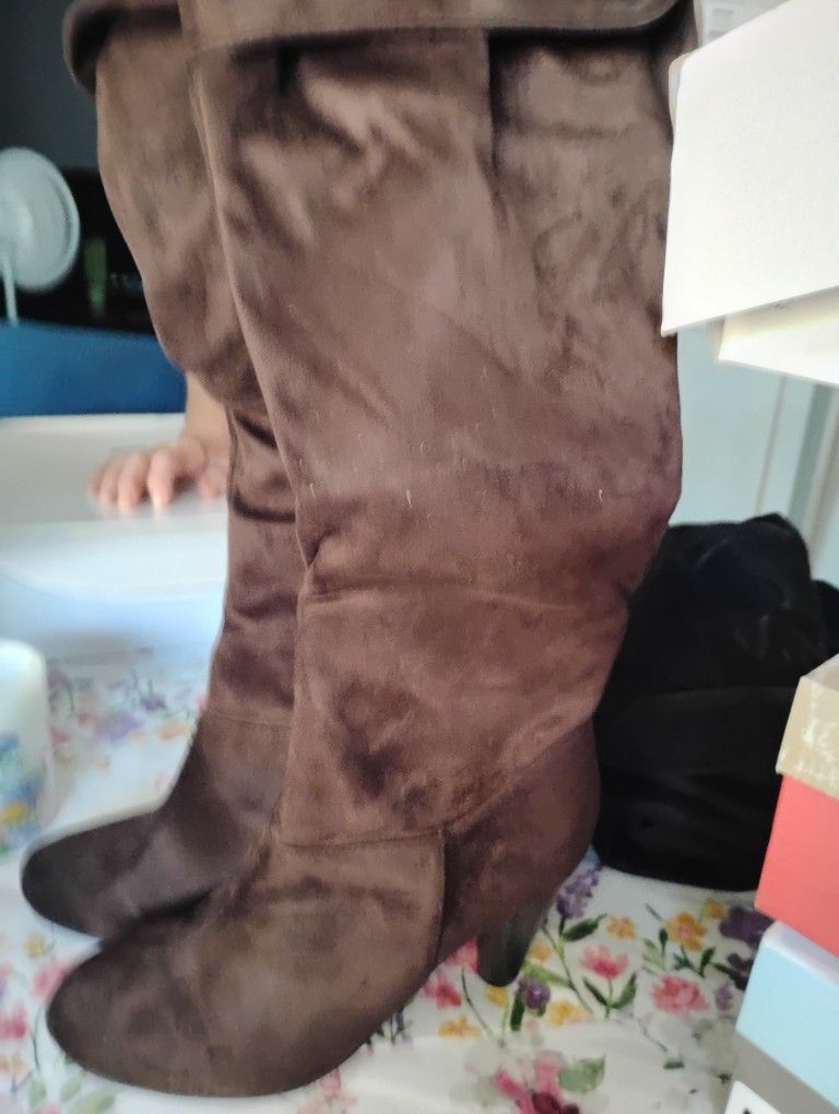 Brown Thigh High Boots Suede Size ,9