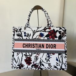 Women's casual handbag
