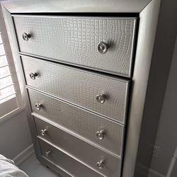 Dresser Designer 