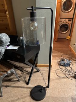 Floor/desk lamp