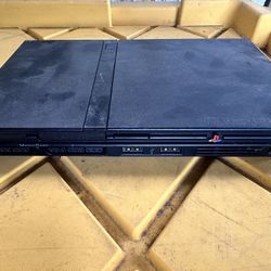 2 PS2 Slims 