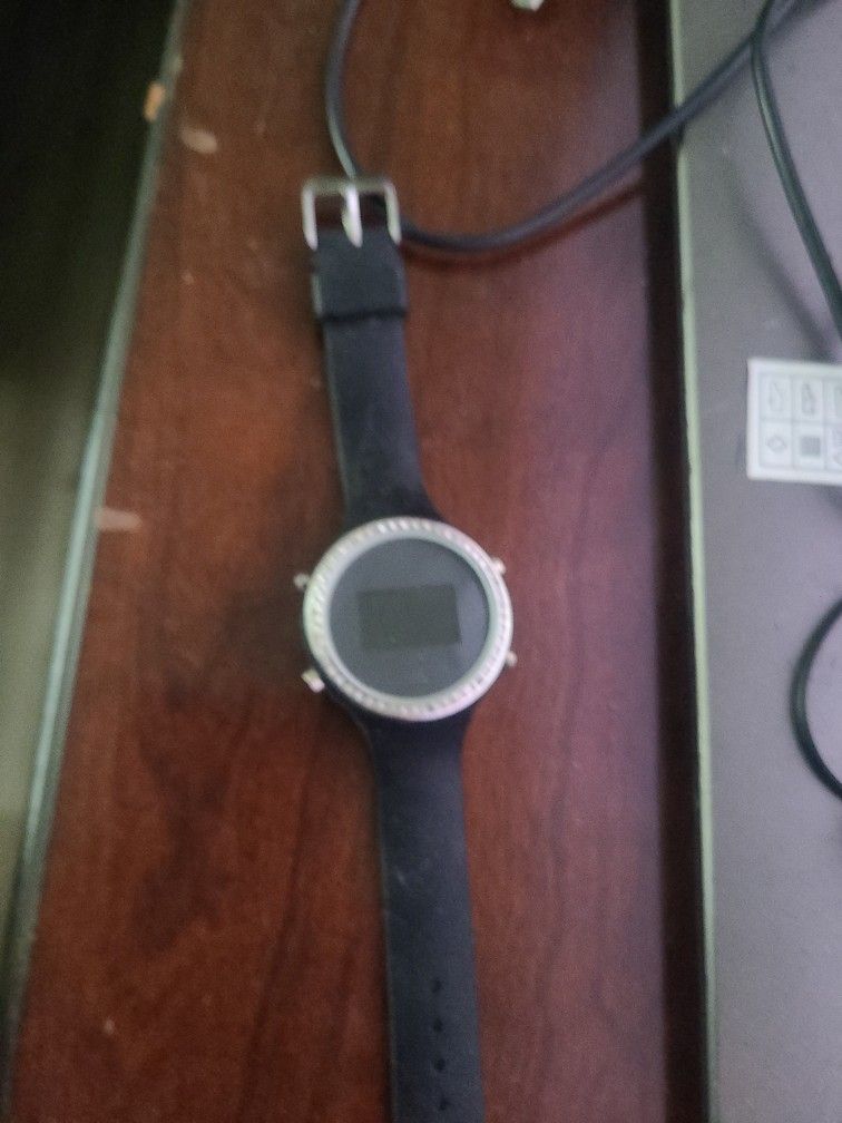 Watch (Needs Battery)