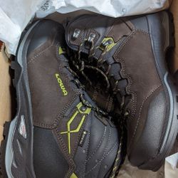 Brand New Lowa Lady Light GTX Hiking Boots, Women's 6.5 