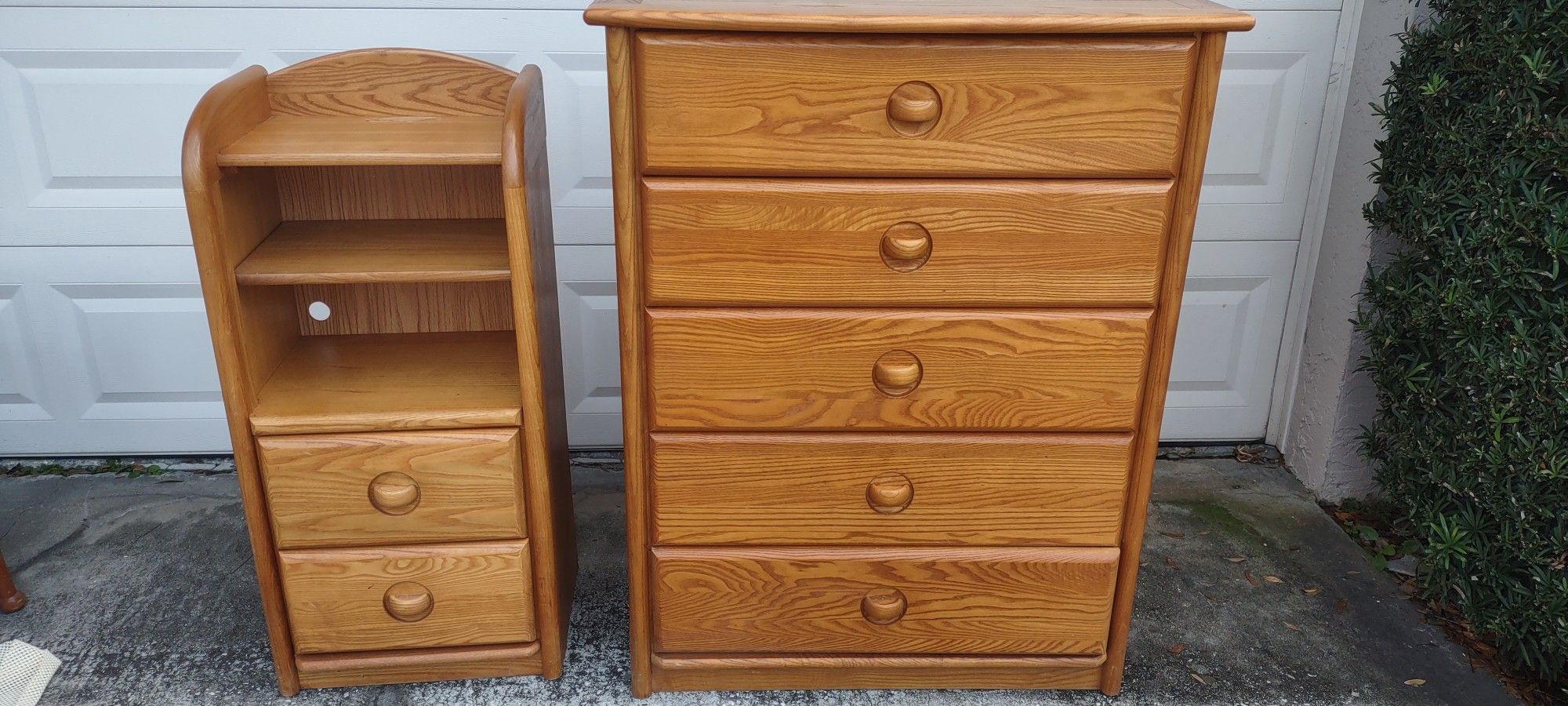 Stanley Solid Oak Dresser And Nightstand