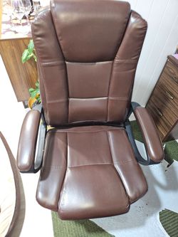Like new office chair