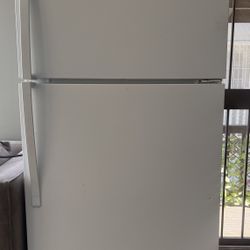 Whirlpool Refrigerator Like New