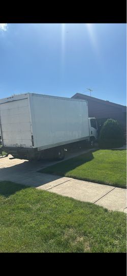 2015 Isuzu npr Box truck 16ft with liftgate