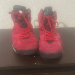 Air Jordan’s 6 Retro Toro