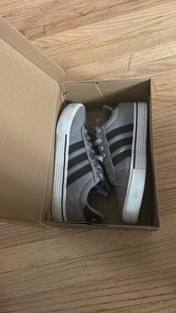 Adidas Low-Top Sneakers