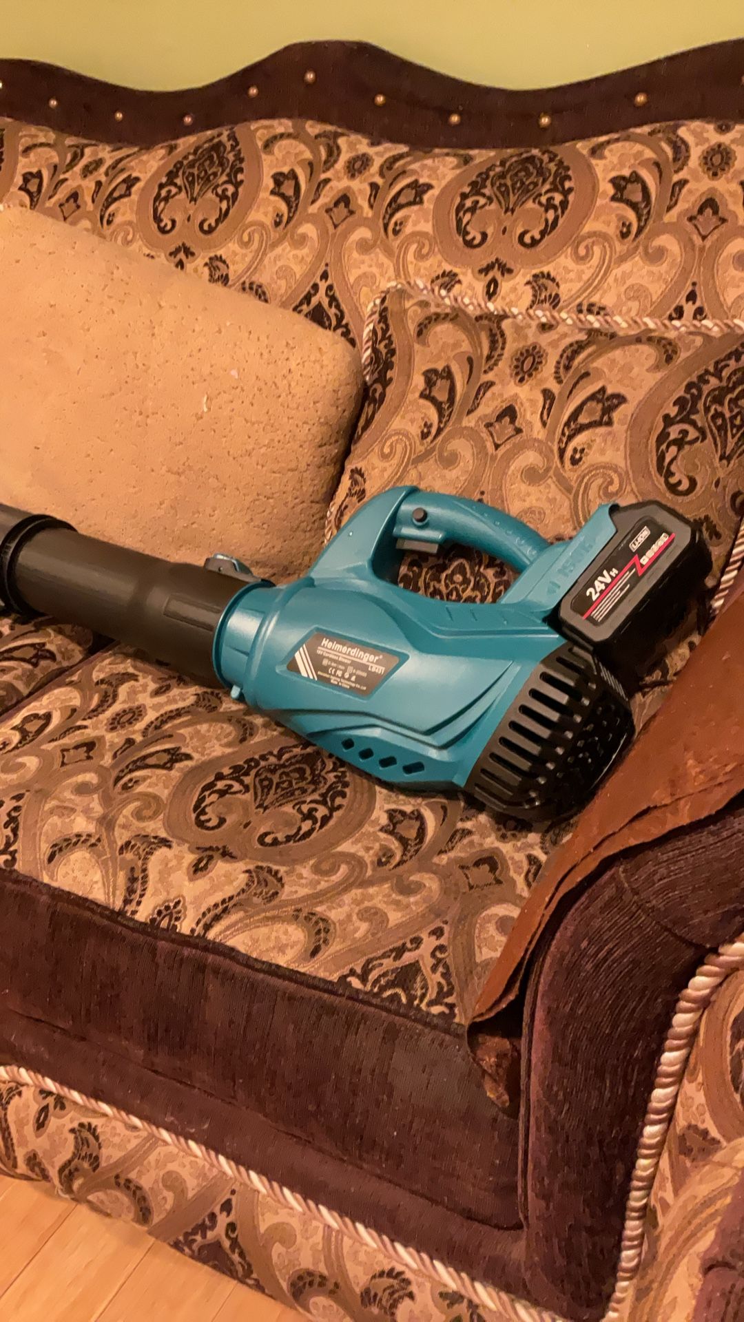 Leaf Blower
