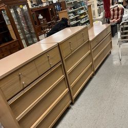 Dresser Set 