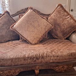Elegant Sofa Set