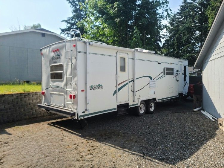 2000 Layton by Skyline 2990