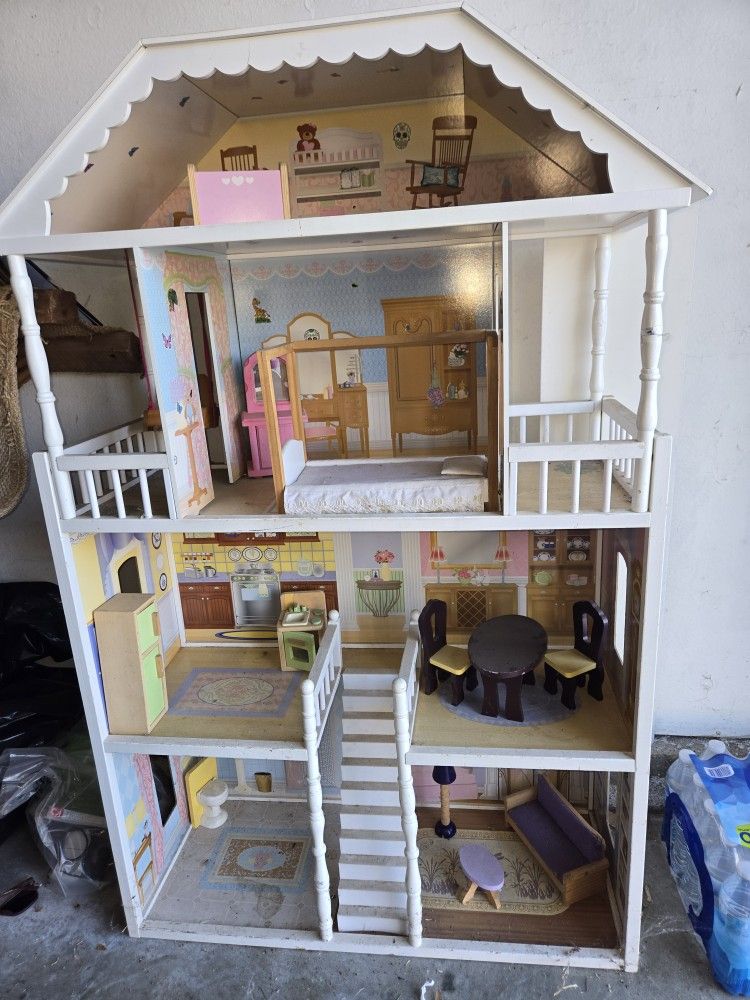Wooden Vintage Doll House
