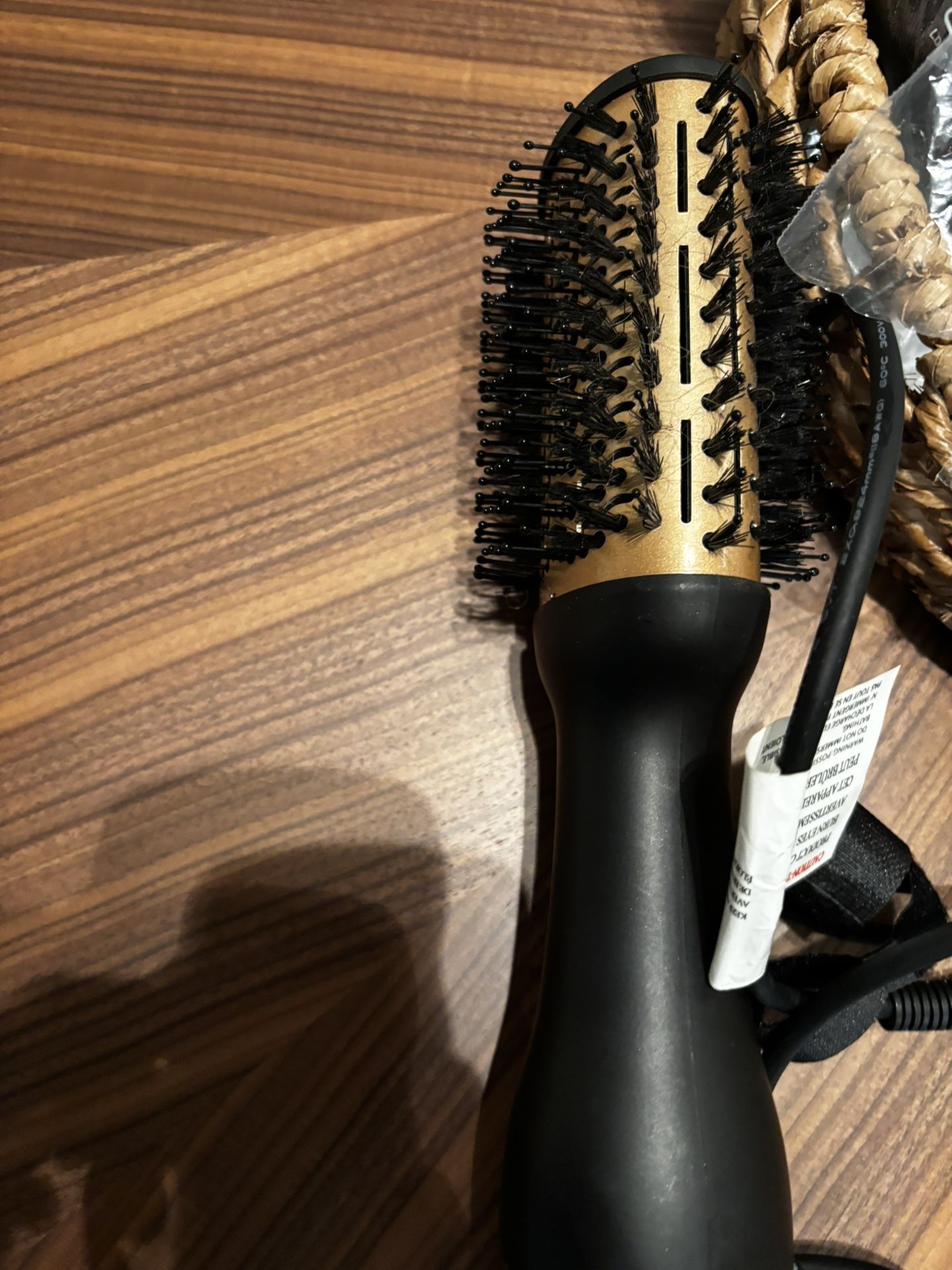 New Hair Brush Olieny- NWT