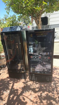 2 mini refrigeradores