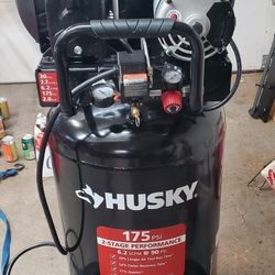 Husky Compressor 30 Gallon Brand New