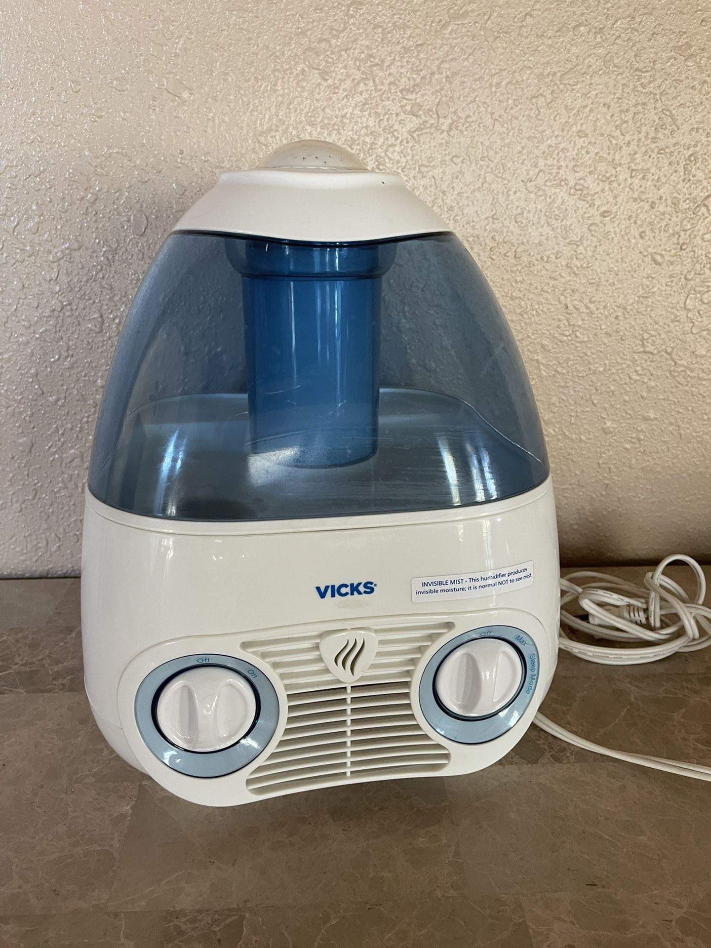 The Vicks Starry Night Cool Mist Humidifier