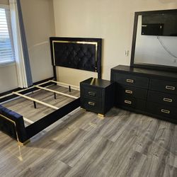 Brand NEW 4 Pcs Bedroom Set Queen $699 King $799