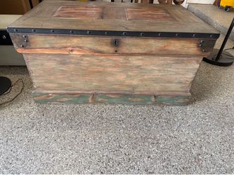 Pottery Barn Rustic Wood Trunk