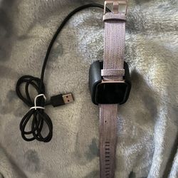 Fitbit Versa Lite