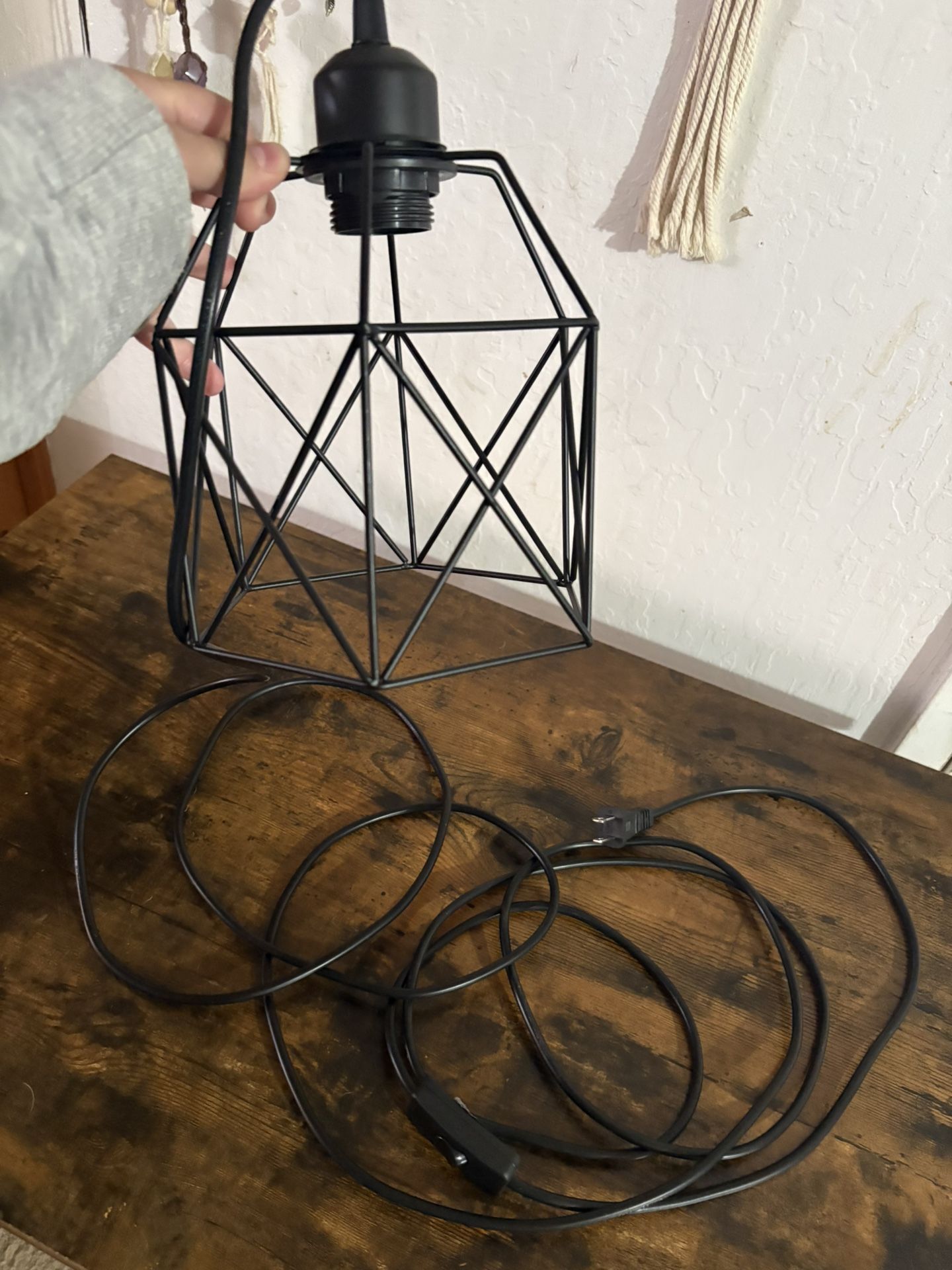 Lamp Hanging