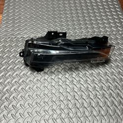 2019 TESLA MODEL 3 FRONT LEFT LAMP LED FOG LIGHT 1077390-00-E *PITTING*