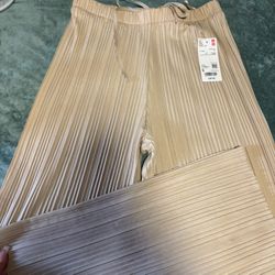 Uniqlo Womenâs Dress Pants