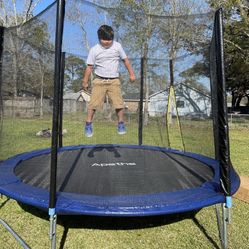 10ft Trampoline With Safety Net *New