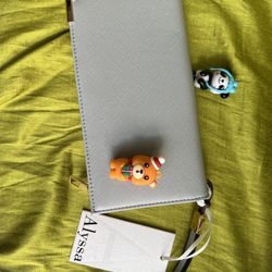 Alyssa Faux Leather Multi Compartment Wallet Wristlet NWT   Powder blue