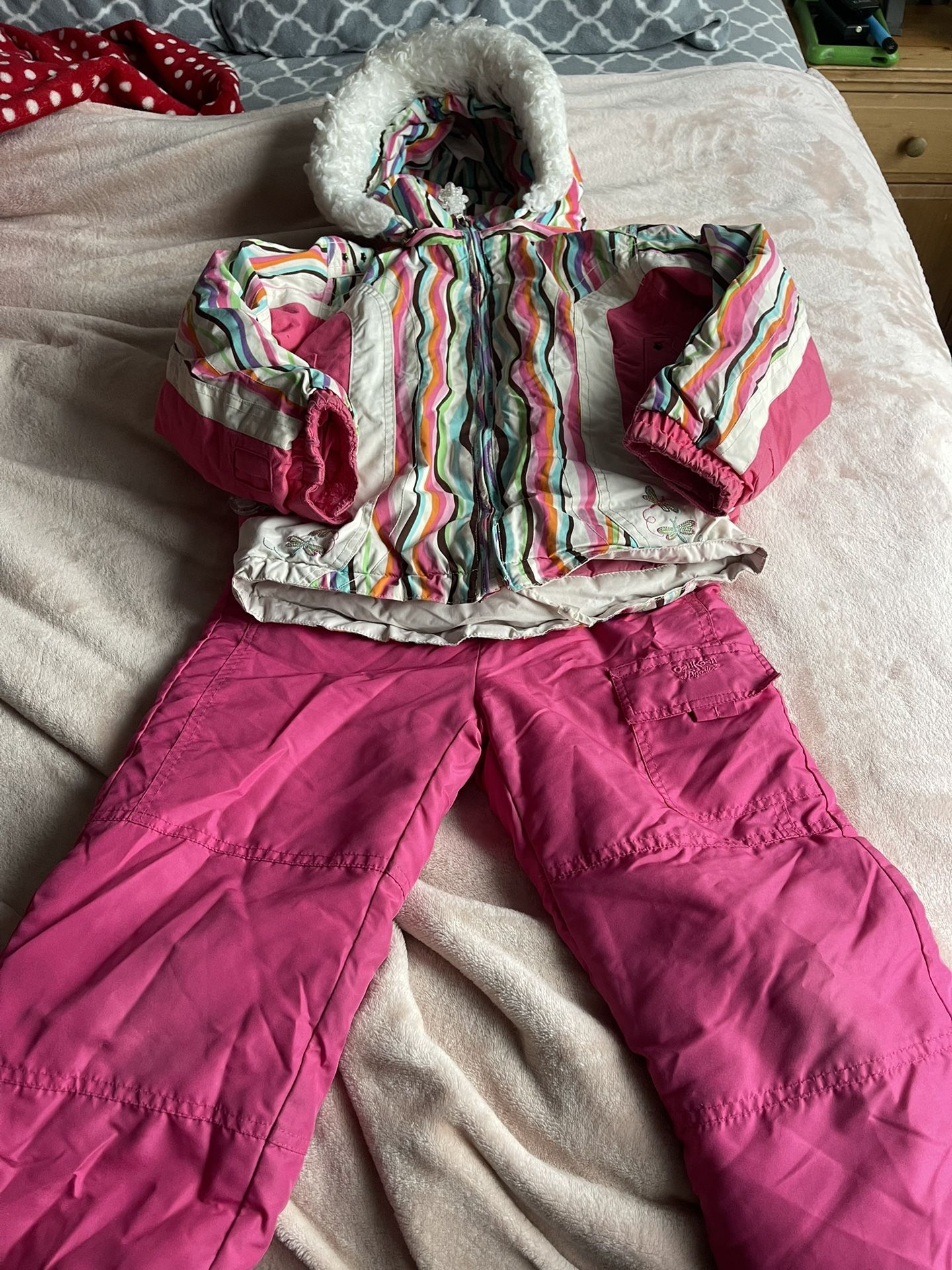Girls Size 6 Obermeyer Ski Jacket With Osh Kosh 6x bibs