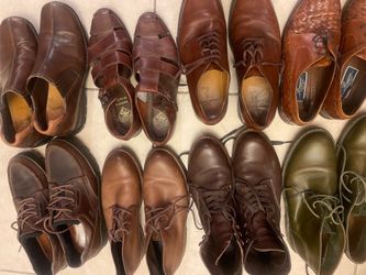 Men’s size 10w. 9 pair