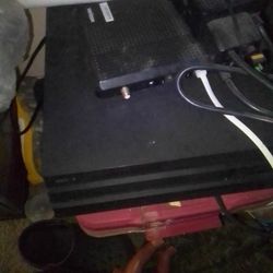 PS4 With Games And One Controller 