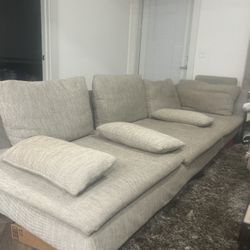 Modern Gray Sectional Sofa – Comfortable & Stylish