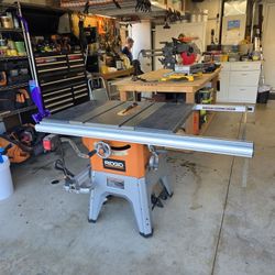 Ridgid 10" Table Saw 