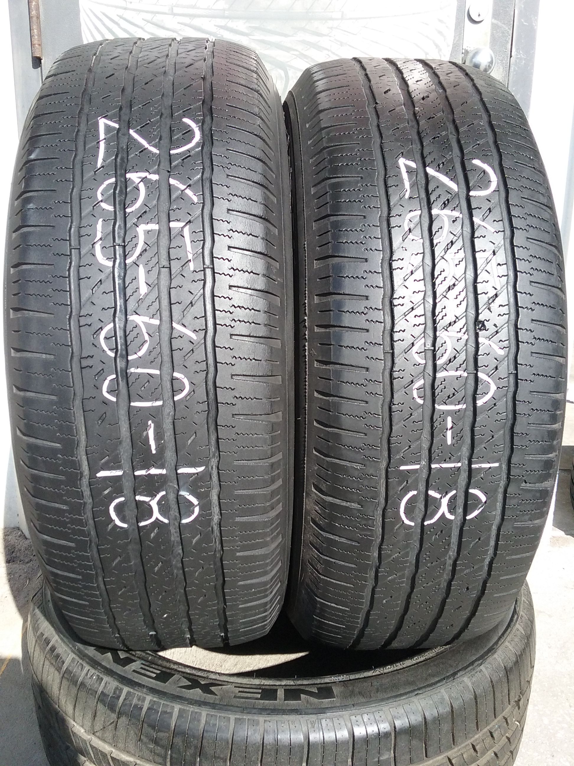 Pair of used 265 60 18 Michelin tires