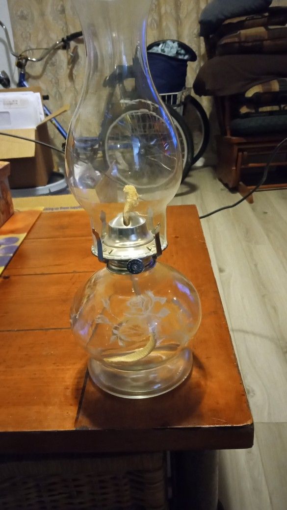 16" Vintage Oil Lamp With Etched Rose On The Base