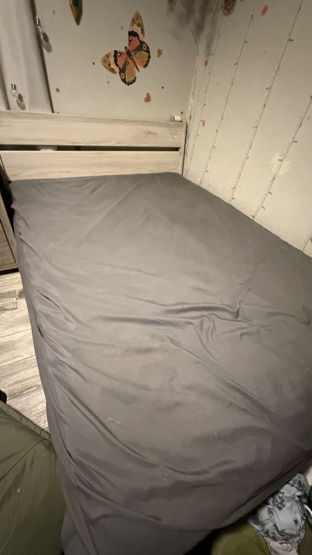 Full bed