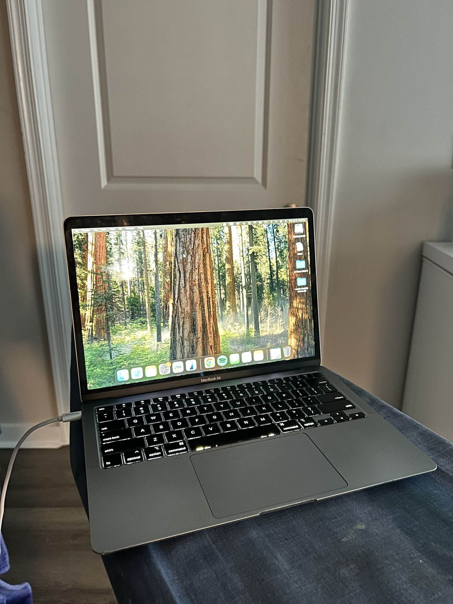 MacBook Air 13”