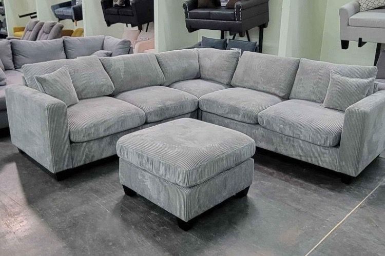 New 99x99 sectional couch with ottoman / free delivery