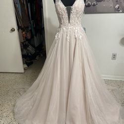 NWT Wedding Dresses For Sale 