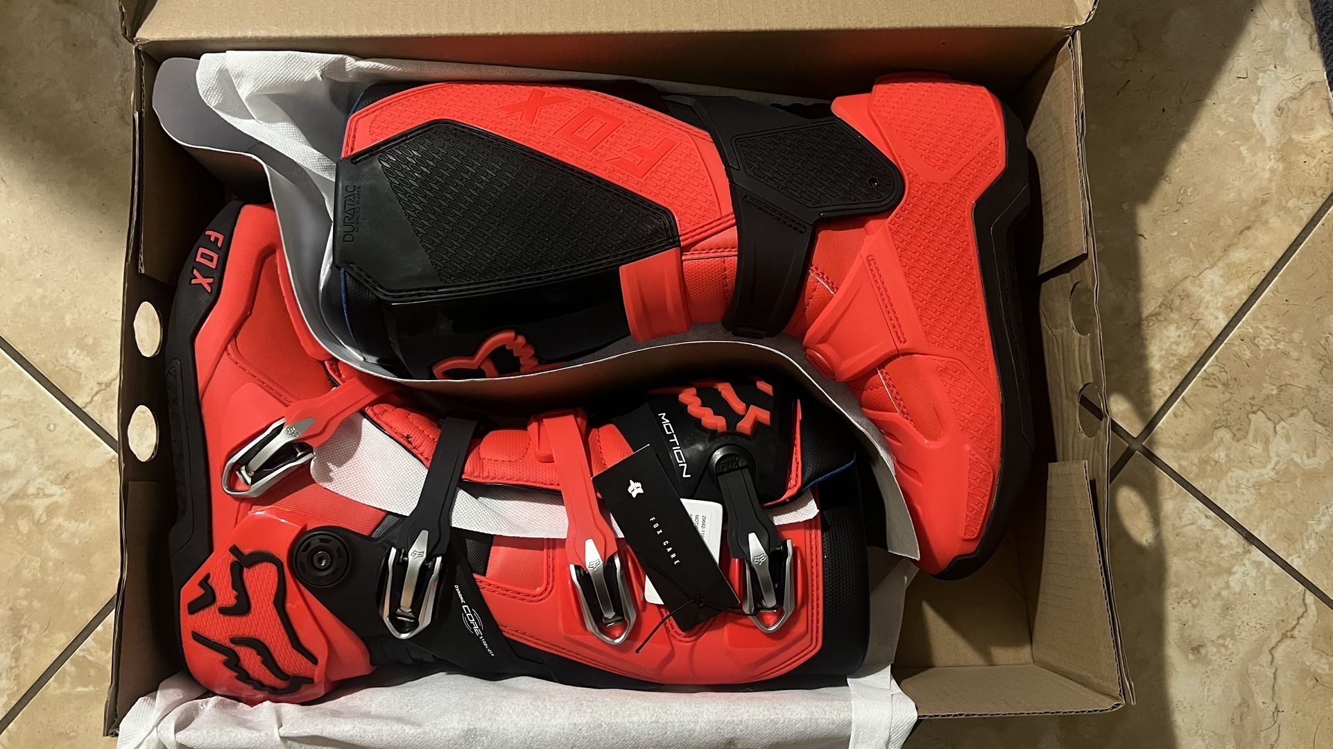 Fox Motion Boot Flo Red Size 10