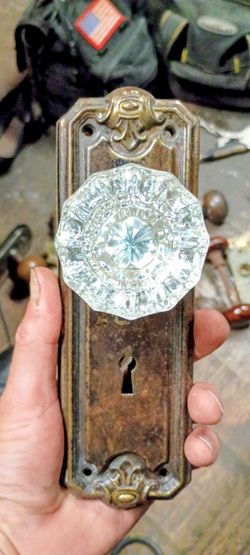 Antique Victorian Single-Door Glass Doorknob Assembly with Matching Ornate Brass Plates + 2 Spare Fluted Glass Knobs – Circa 1900 SalvageDescription:U