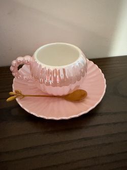 Pink Vintage-Style Teacup & Saucer Set with Gold Spoon
